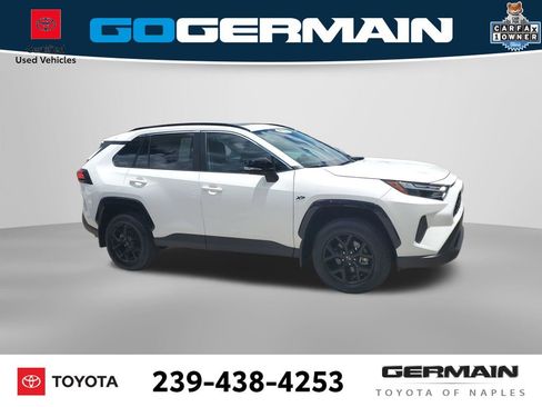 Used 2025 Toyota RAV4 XLE w/ Convenience Package FWD image 6