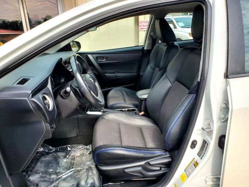 Used 2017 Toyota Corolla SE FWD image 26
