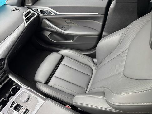 Used 2025 BMW 430i xDrive w/ Premium Package image 12