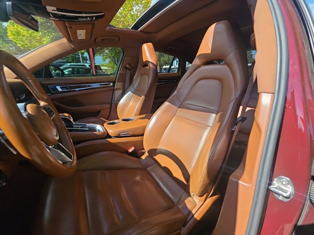 Used 2018 Porsche Panamera 4 w/ Premium Package Plus AWD/4WD image 26
