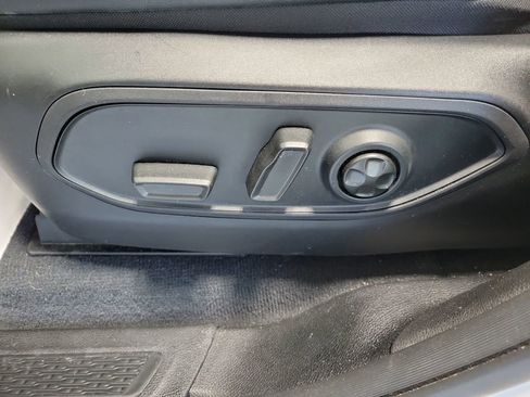 Used 2023 Jeep Grand Cherokee Altitude image 30