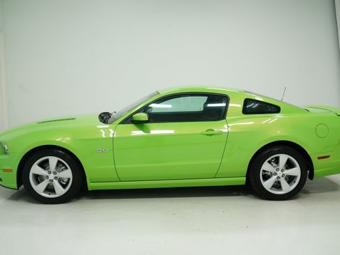 Used 2014 Ford Mustang GT image 7
