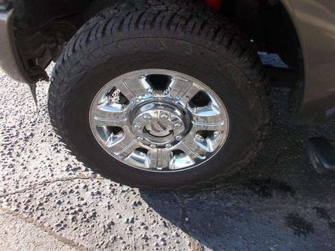 Used 2016 Ford F250 King Ranch w/ King Ranch w/Chrome Package image 11