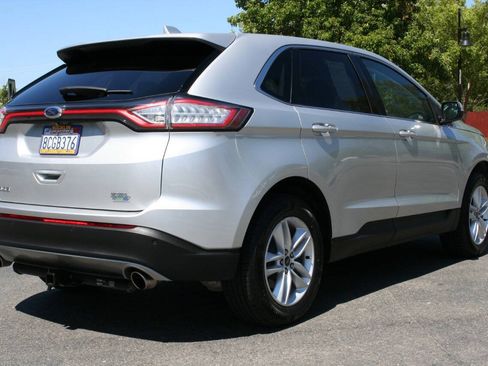 Used 2018 Ford Edge SEL AWD/4WD image 4