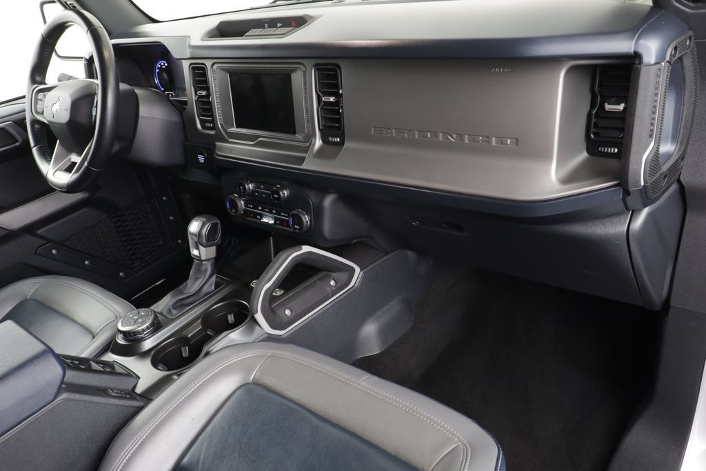 Used 2023 Ford Bronco Outer Banks AWD/4WD image 20