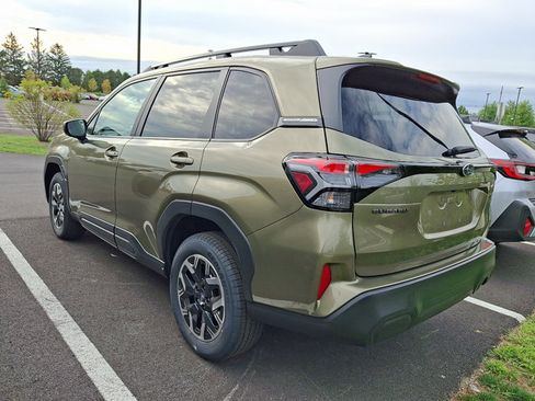 New 2026 Subaru Forester Premium AWD/4WD image 3