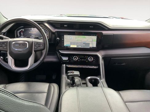 Certified 2023 GMC Sierra 1500 Denali w/ Technology Package AWD/4WD image 10