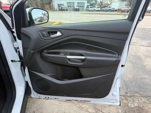 Used 2019 Ford Escape SE AWD/4WD image 17