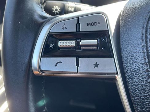 Used 2023 Kia Telluride EX w/ EX Captain's Chair Package FWD image 30