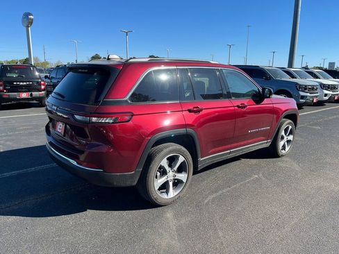 Used 2024 Jeep Grand Cherokee Limited 4xe w/ Trailer Tow Package image 4