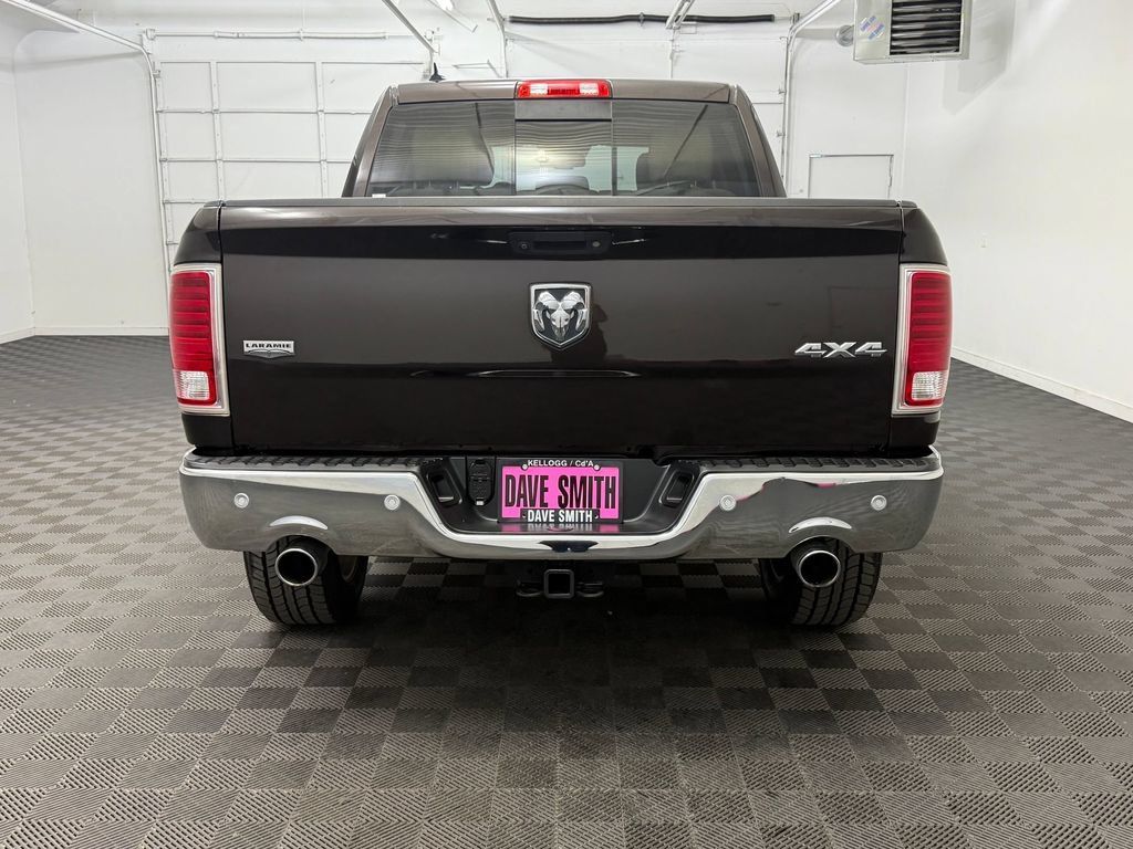 Used 2017 RAM 1500 Laramie w/ Convenience Group AWD/4WD image 9