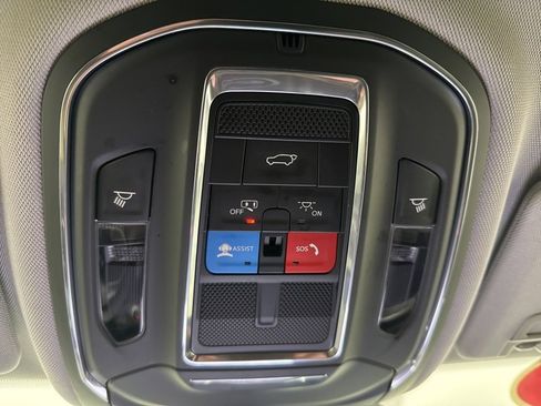 Certified 2023 Jeep Grand Cherokee L Limited image 41