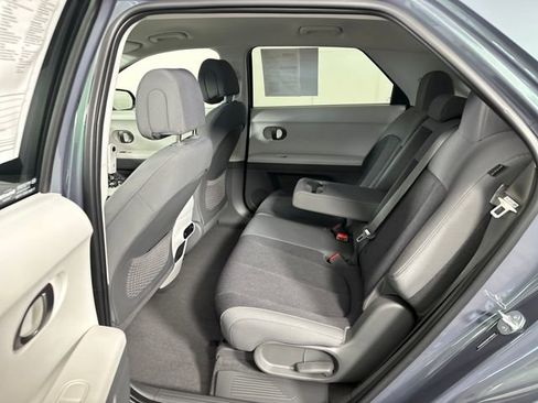 Used 2025 Hyundai Ioniq 5 SE image 25