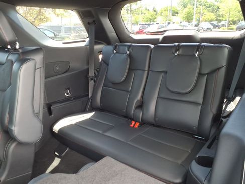 Certified 2025 Ford Explorer ST AWD/4WD image 10
