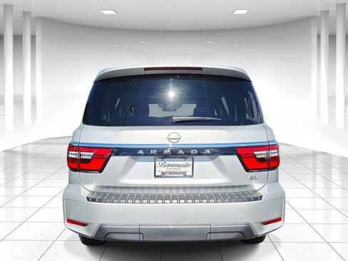 Used 2024 Nissan Armada SL w/ Captain's Chairs Package image 4