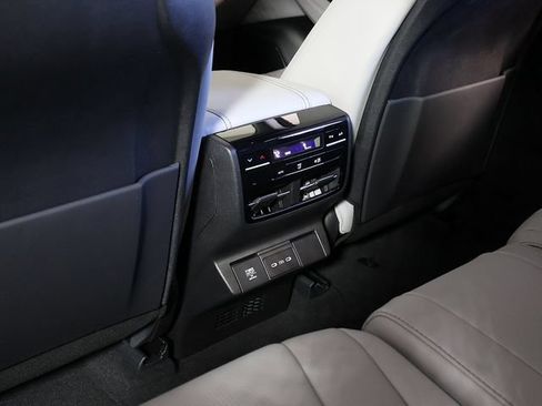Certified 2026 Acura MDX SH-AWD w/ Technology Package image 16