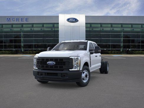 New 2026 Ford F350 XL RWD image 2