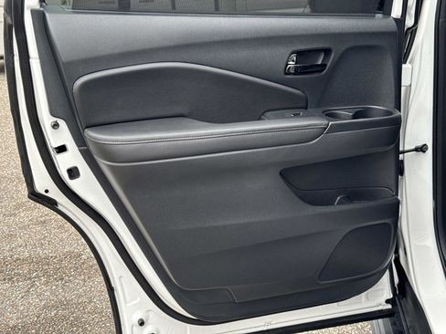 Used 2023 Honda Passport Elite image 13