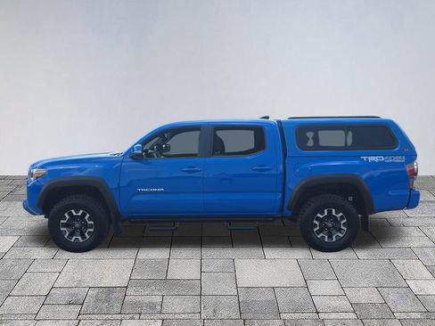 Used 2021 Toyota Tacoma TRD Off-Road w/ Technology Package AWD/4WD image 4