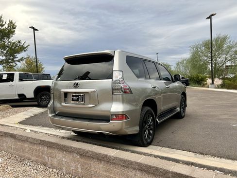Used 2022 Lexus GX 460 Premium image 5