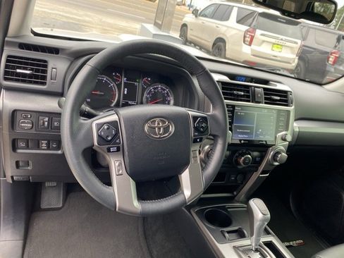 Used 2023 Toyota 4Runner TRD Sport w/ Technology Package image 12