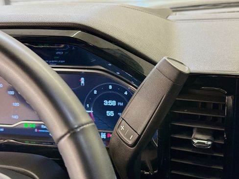 Used 2024 GMC Sierra 1500 Elevation image 25