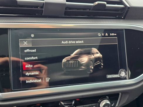 New 2025 Audi Q3 2.0T Premium image 31