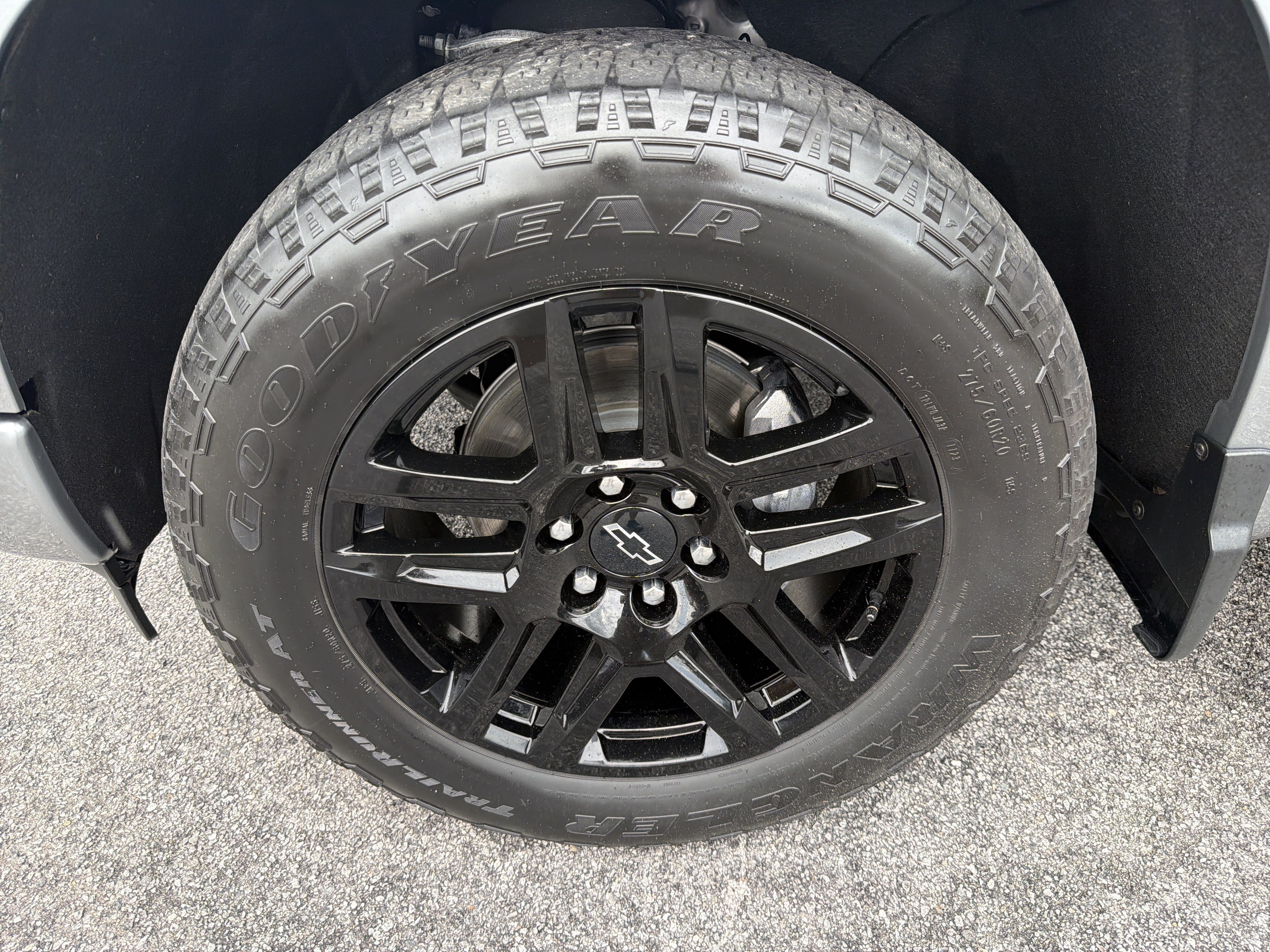 Used 2023 Chevrolet Silverado 1500 RST AWD/4WD image 12