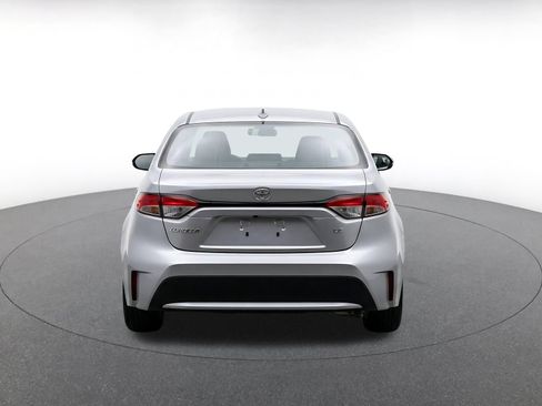 Used 2025 Toyota Corolla LE FWD image 8