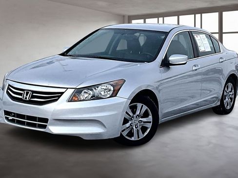 Used 2012 Honda Accord SE image 2