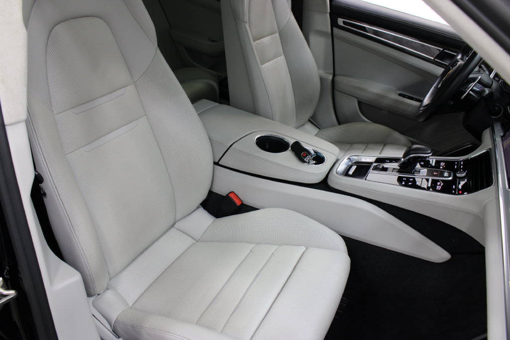 Certified 2021 Porsche Panamera GTS AWD/4WD image 31