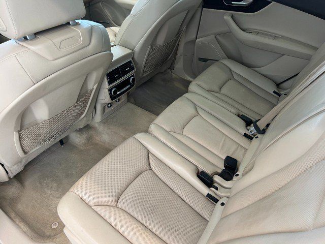 Used 2018 Audi Q7 3.0T Prestige AWD/4WD image 36