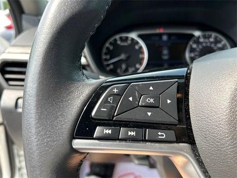 Certified 2023 Nissan Altima 2.5 SV w/ SV Premium Package image 13