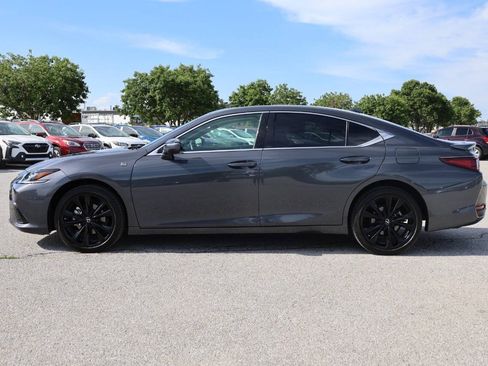 Used 2023 Lexus ES 250 w/ Premium Package AWD/4WD image 8