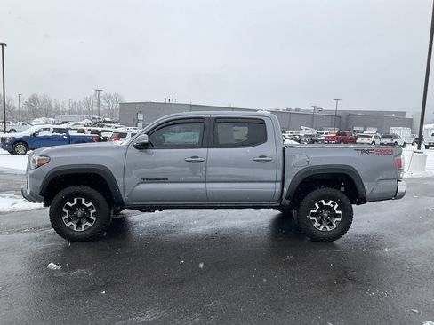 Used 2020 Toyota Tacoma TRD Off-Road image 28