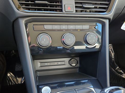 New 2026 Volkswagen Taos S image 15