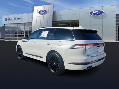 Used 2023 Lincoln Aviator Reserve w/ Equipment Group 201A image 5