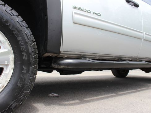 Used 2014 Chevrolet Silverado 2500 LT w/ Snow Plow Prep Package image 40