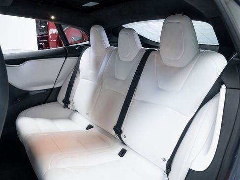 Used 2017 Tesla Model S P100D image 19