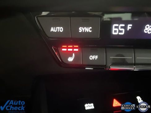 Used 2024 Audi Q4 e-tron Premium image 44