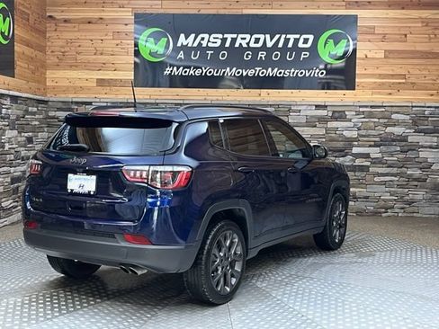 Used 2021 Jeep Compass Latitude w/ Sun and Sound Group AWD/4WD image 11