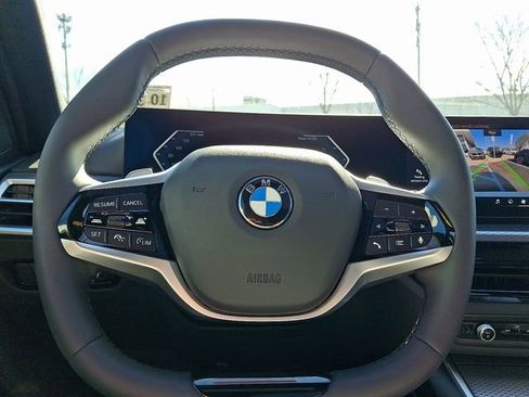 Used 2025 BMW 330i xDrive Sedan w/ Driving Assistance Package AWD/4WD image 21