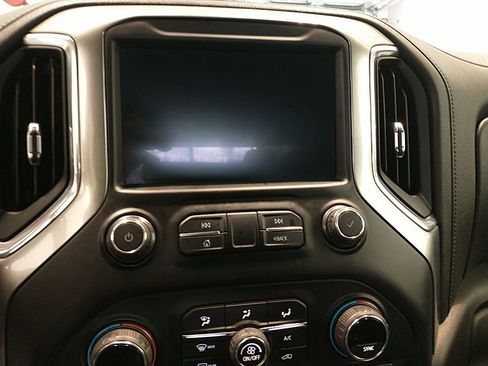 Used 2020 Chevrolet Silverado 1500 LT Trail Boss w/ Convenience Package image 12