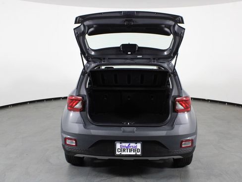 Certified 2025 Hyundai Venue SEL FWD image 17