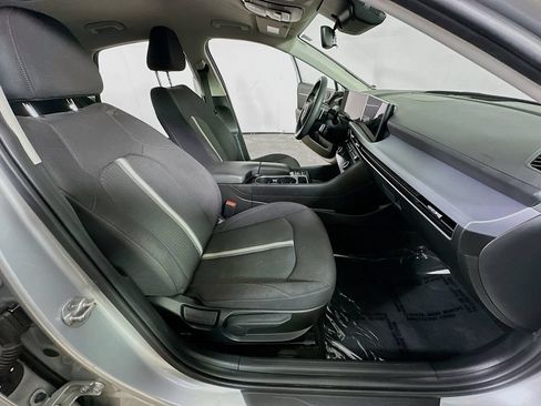 Used 2025 Hyundai Sonata SEL FWD image 12