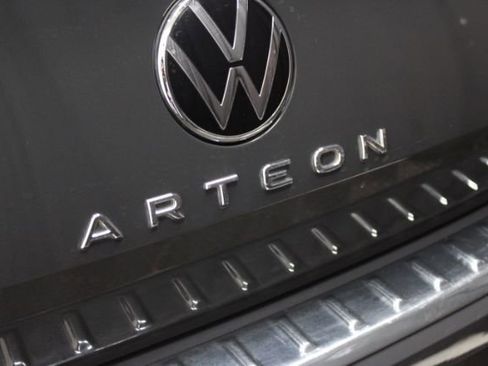 Used 2021 Volkswagen Arteon SE w/ Arteon MDO Package image 9