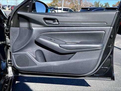 Certified 2025 Nissan Altima 2.5 S image 22