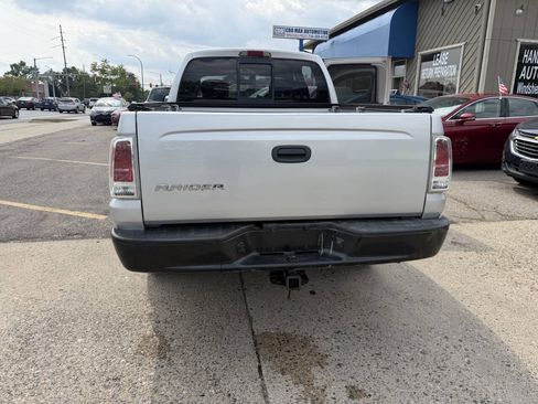 Used 2008 Mitsubishi Raider LS RWD image 7