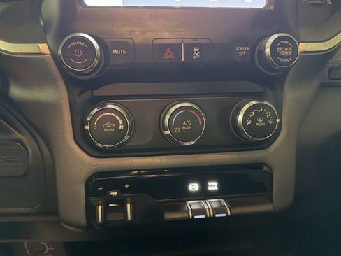 Used 2024 RAM 2500 Big Horn image 17