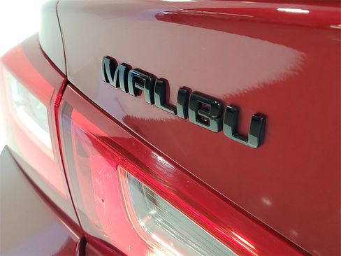 Used 2022 Chevrolet Malibu RS image 8